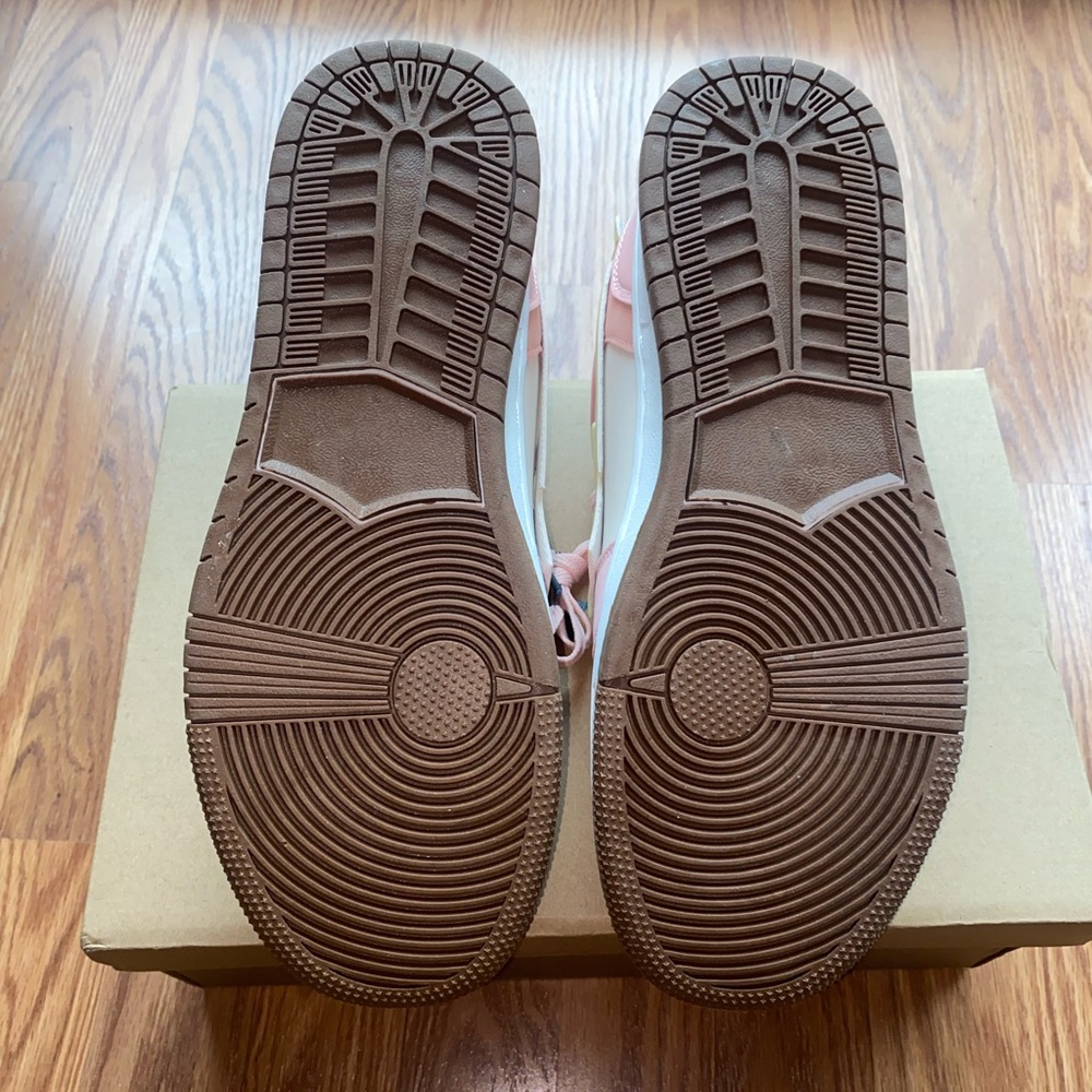 Brand NEW Size 43 sneakers - Picture 3 of 4